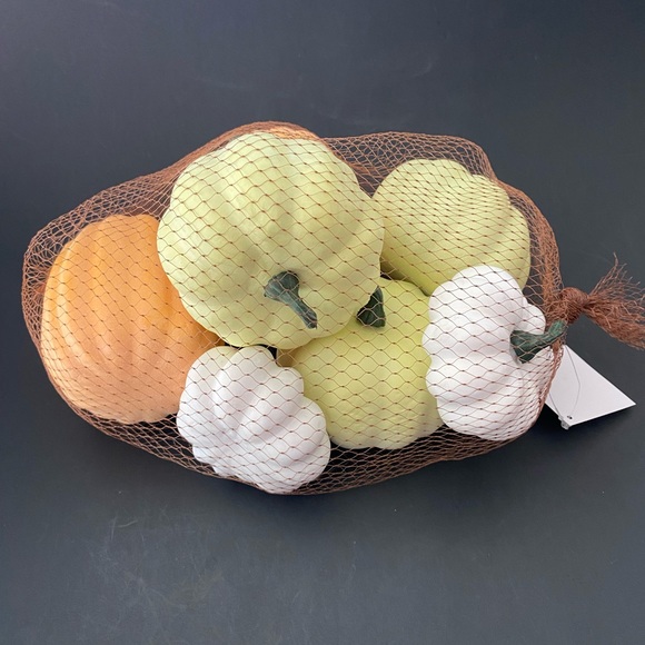 Thanksgiving Decorations Bag of Hobby Lobby Foam Pumpkins - Picture 2 of 3